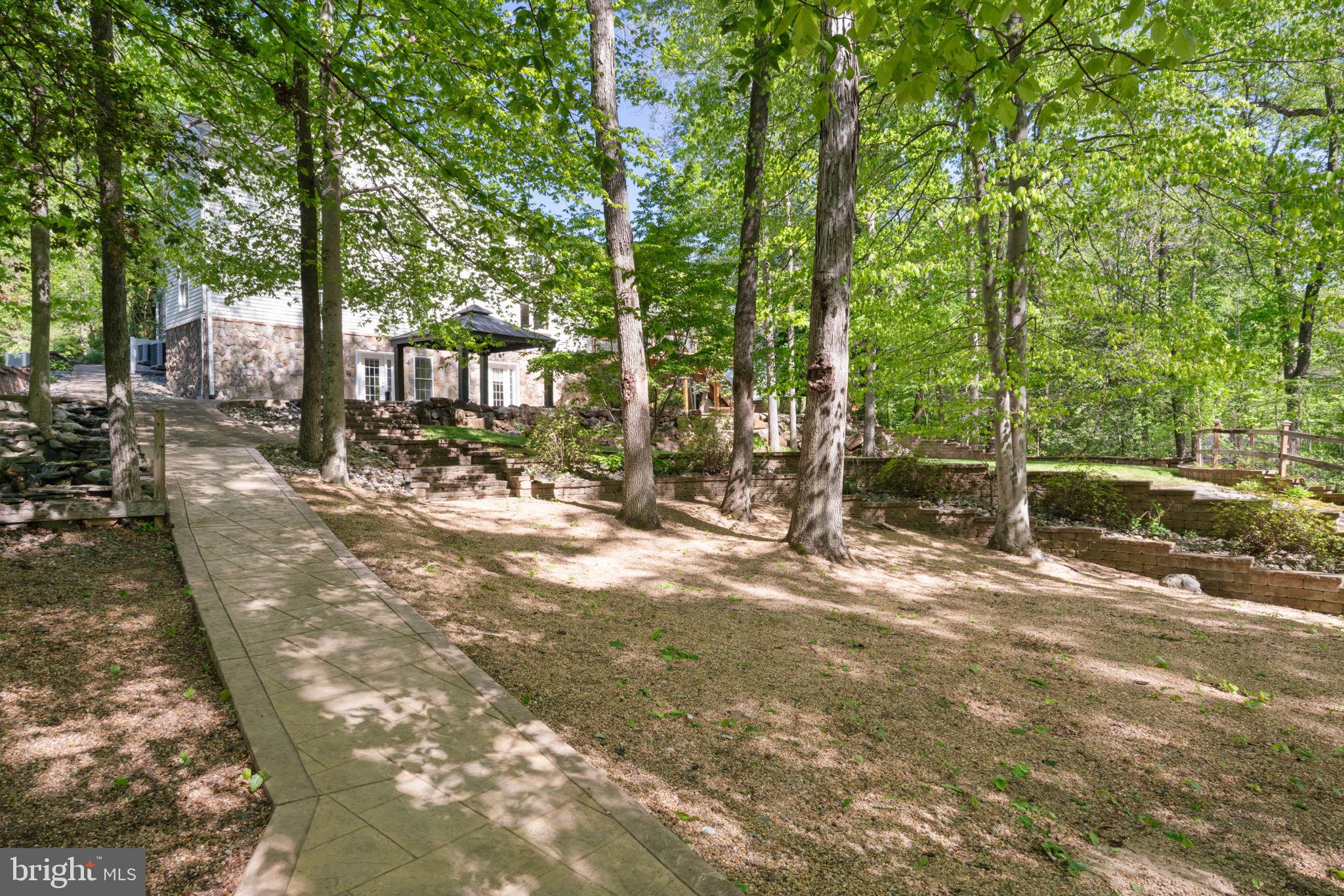 OAK RIDGE ESTATES - Residential