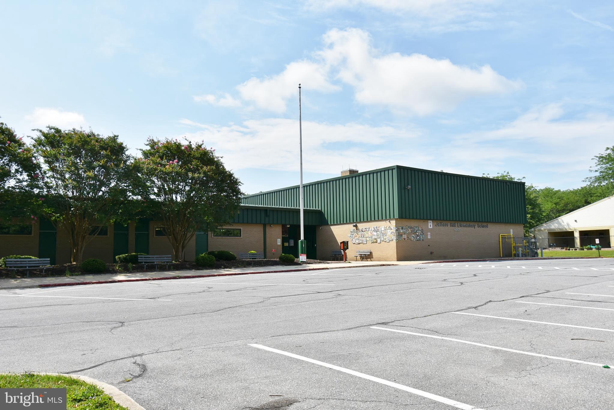 TREOVER CONDOMINIUM - Residential