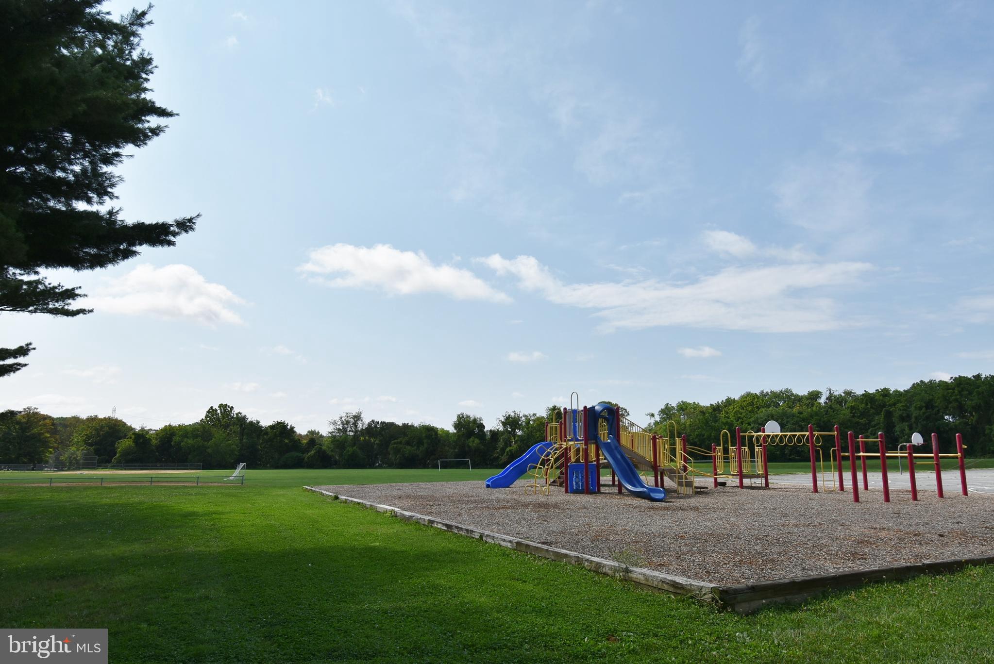 TREOVER CONDOMINIUM - Residential