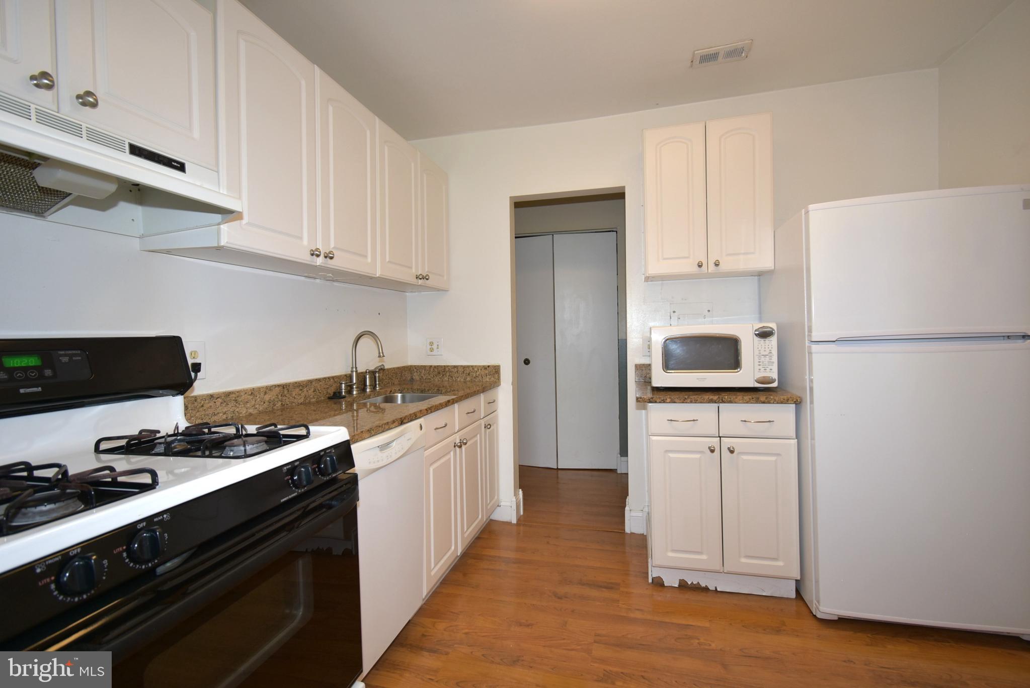 TREOVER CONDOMINIUM - Residential