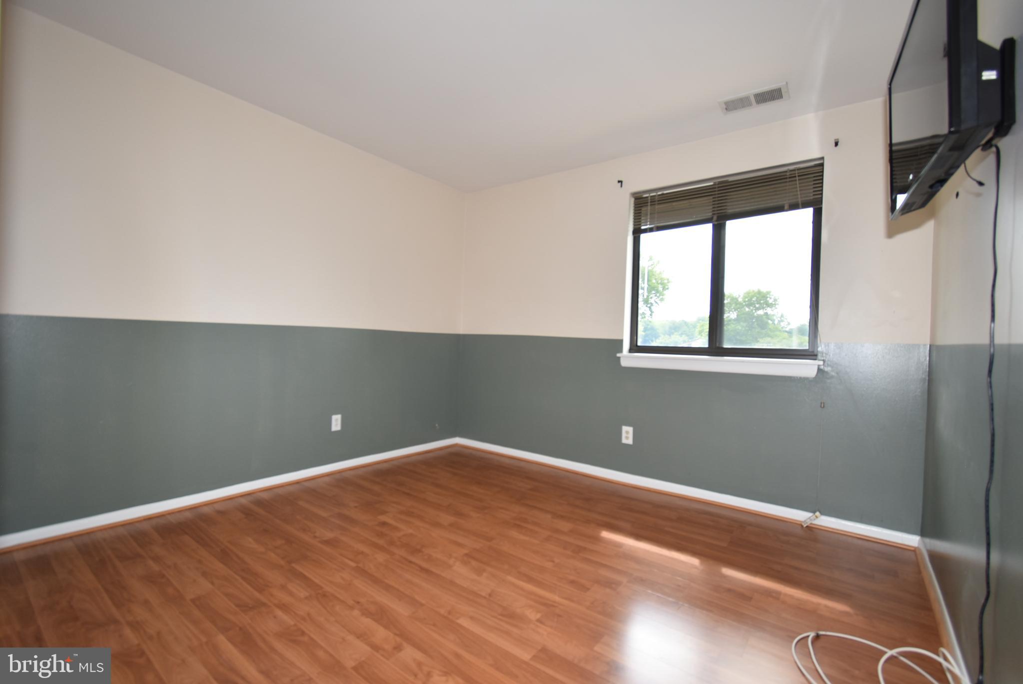 TREOVER CONDOMINIUM - Residential