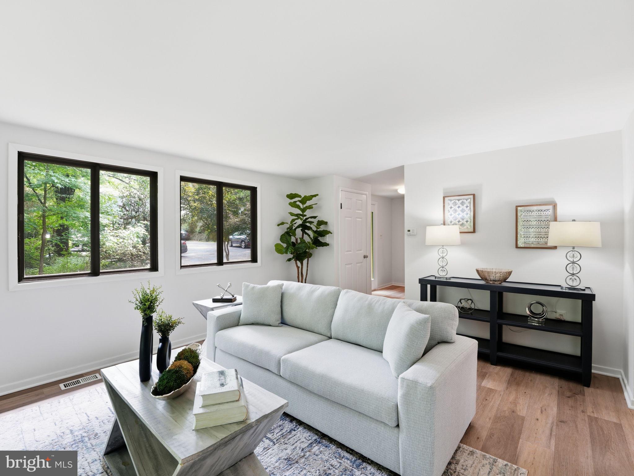 RESTON - Residential