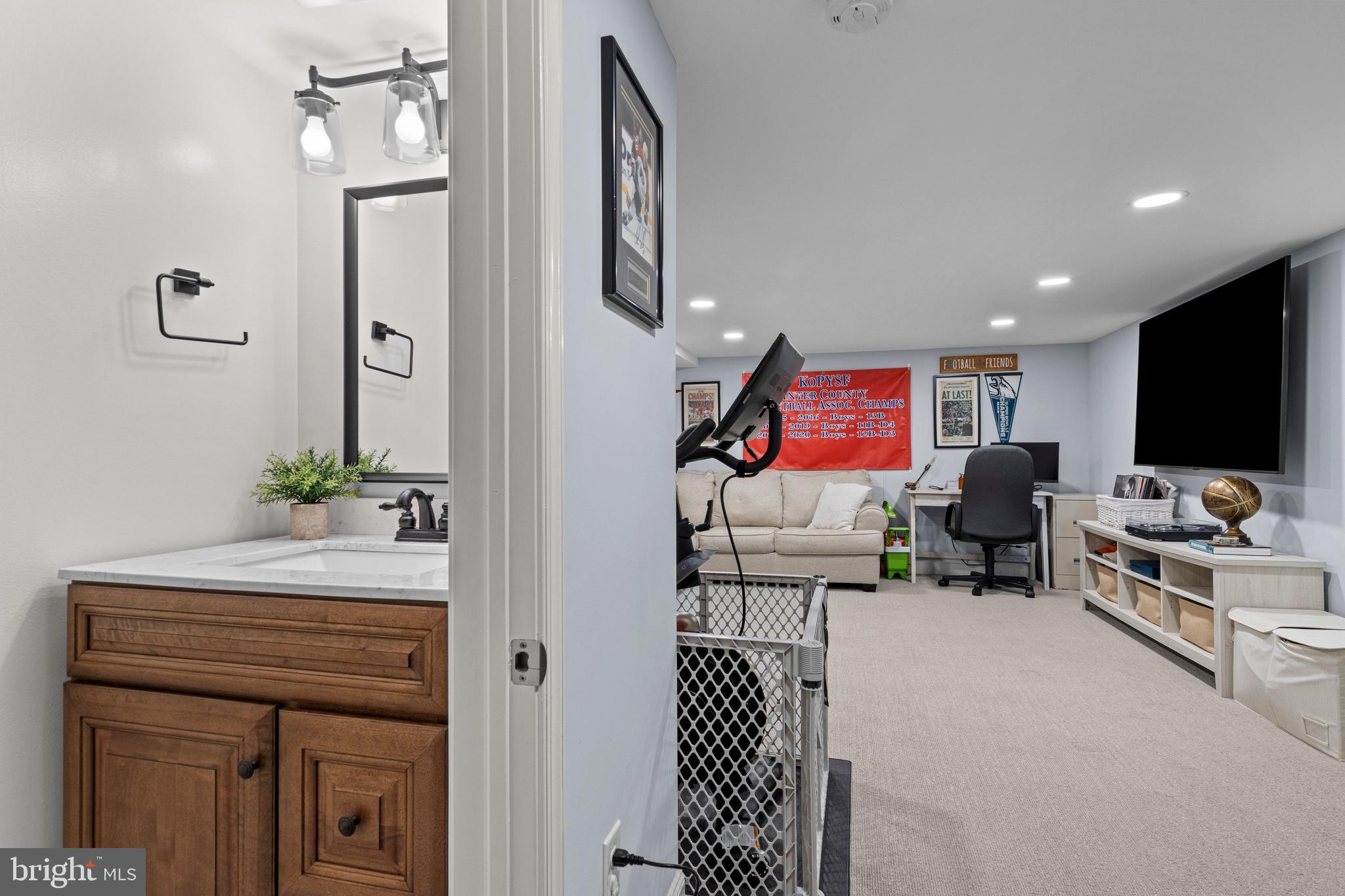 CONSHOHOCKEN - Residential