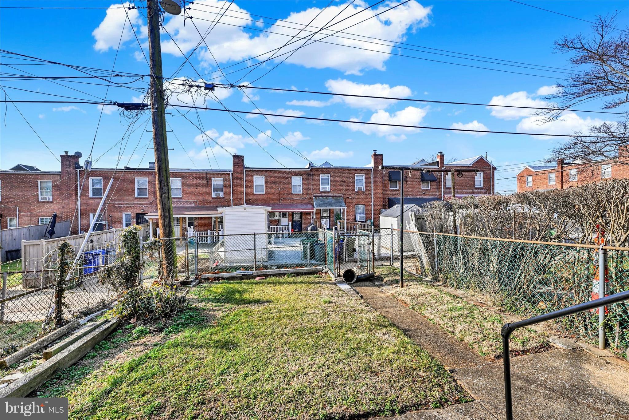 ARLINGTON - Residential