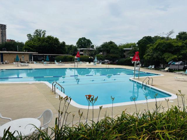 SPRING LAKE - Residential