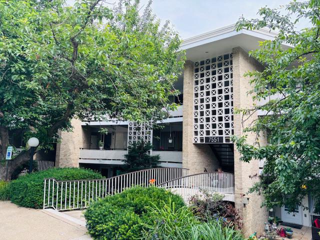 SPRING LAKE - Residential