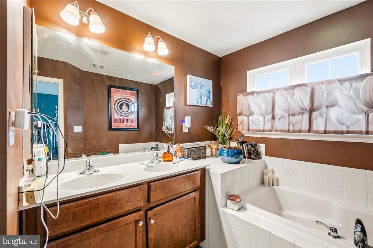 STONEBROOK VILLAGE - Residential