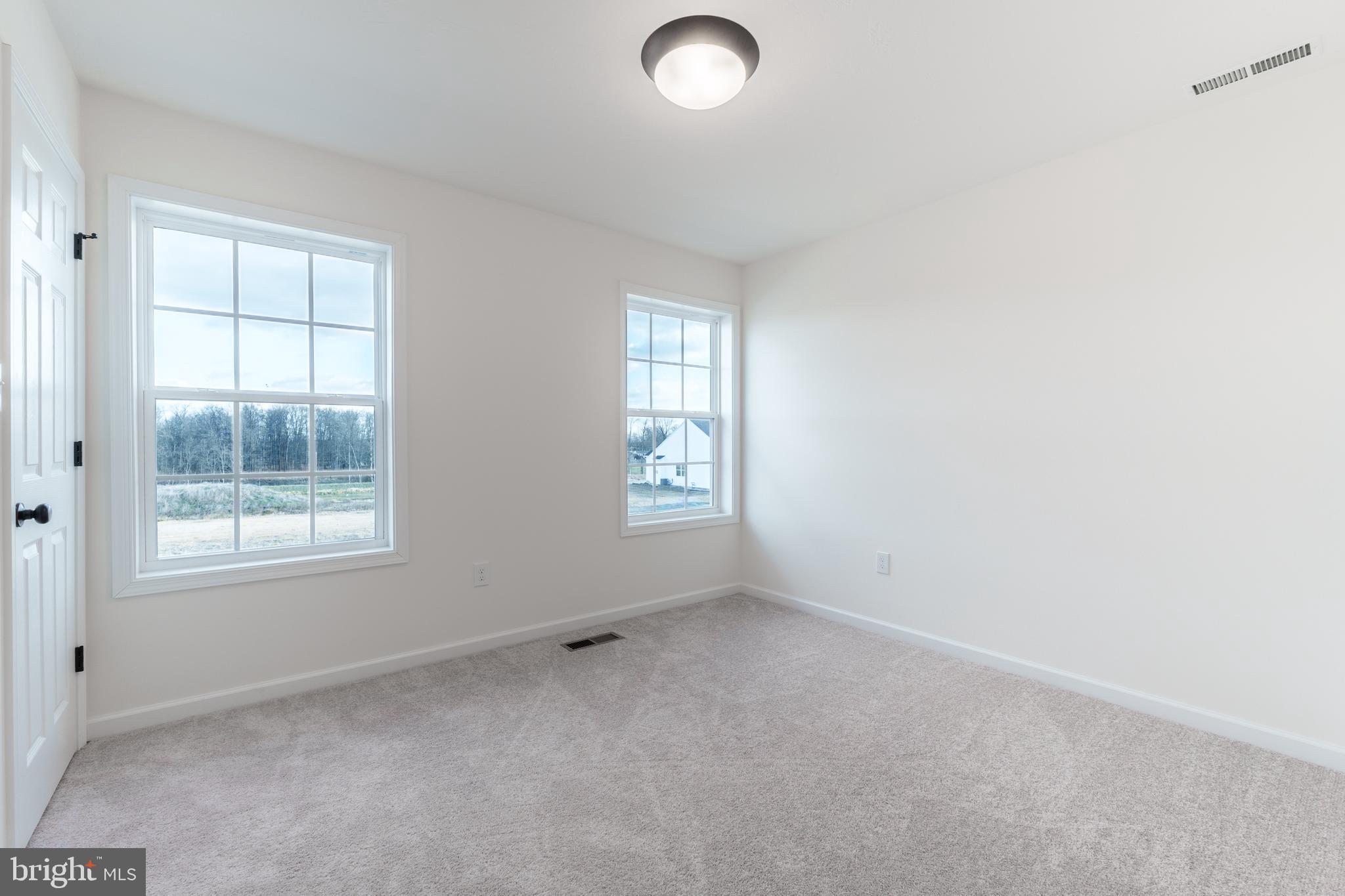 APPLEVIEW ESTATES - Residential