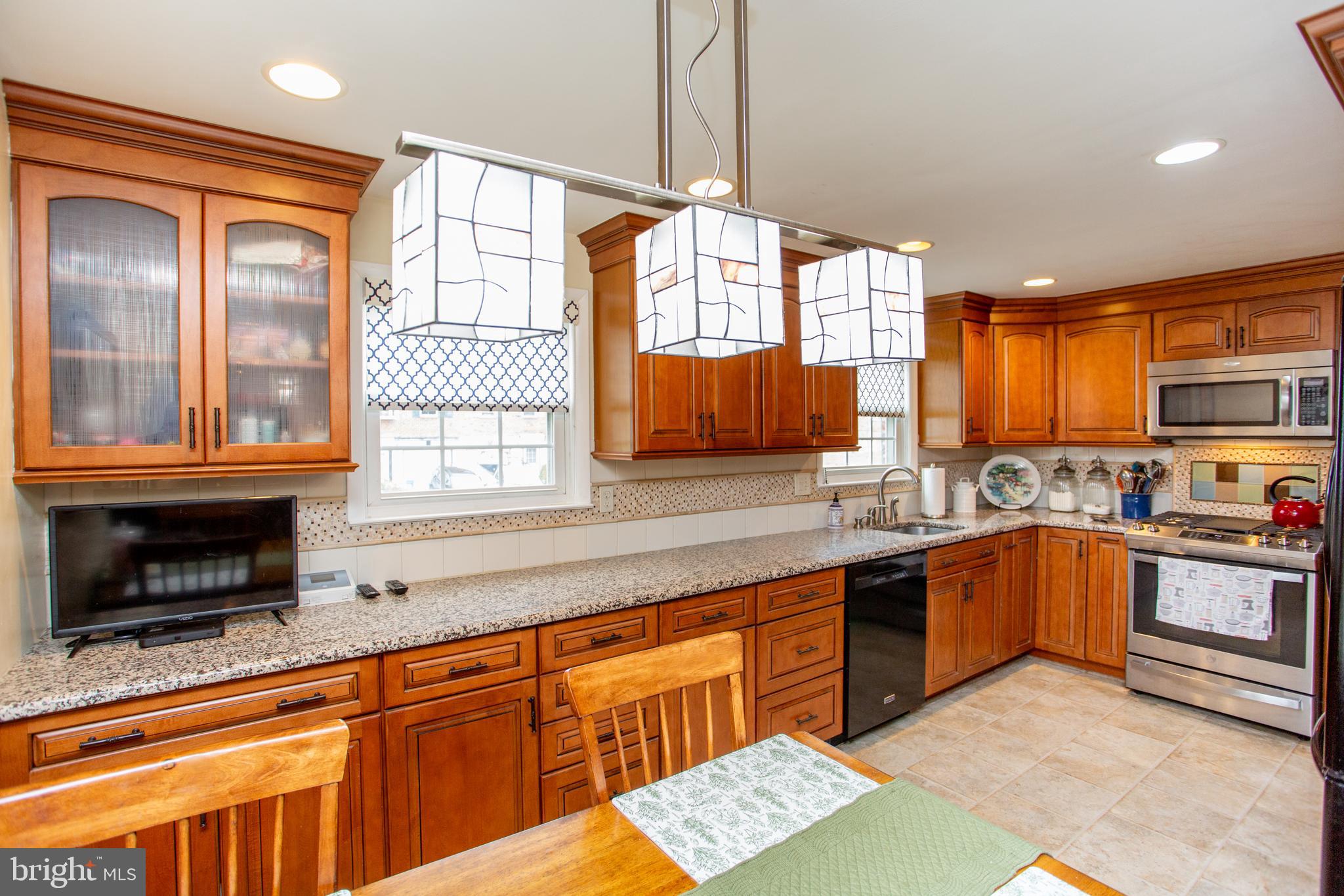 FOX CHASE - Residential