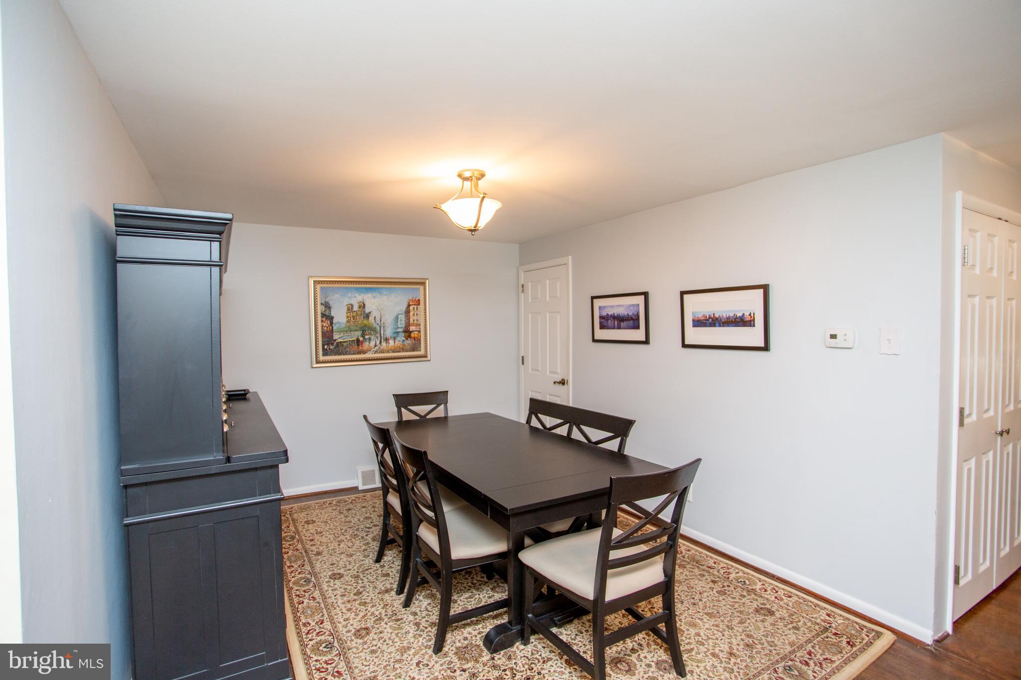 FOX CHASE - Residential