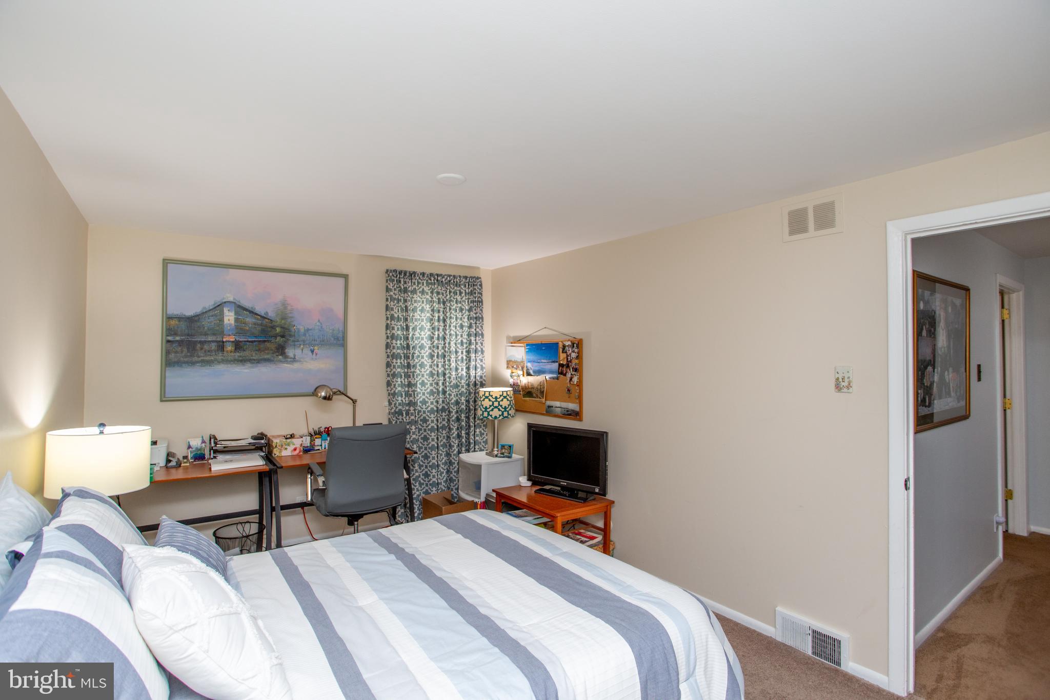 FOX CHASE - Residential