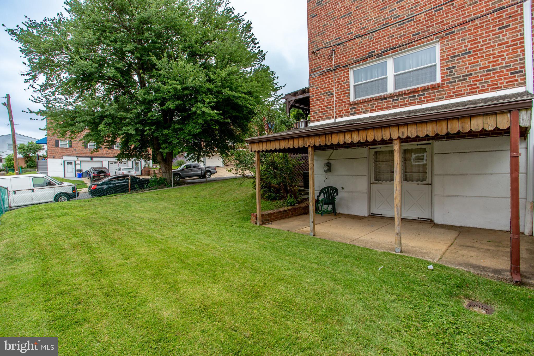 FOX CHASE - Residential