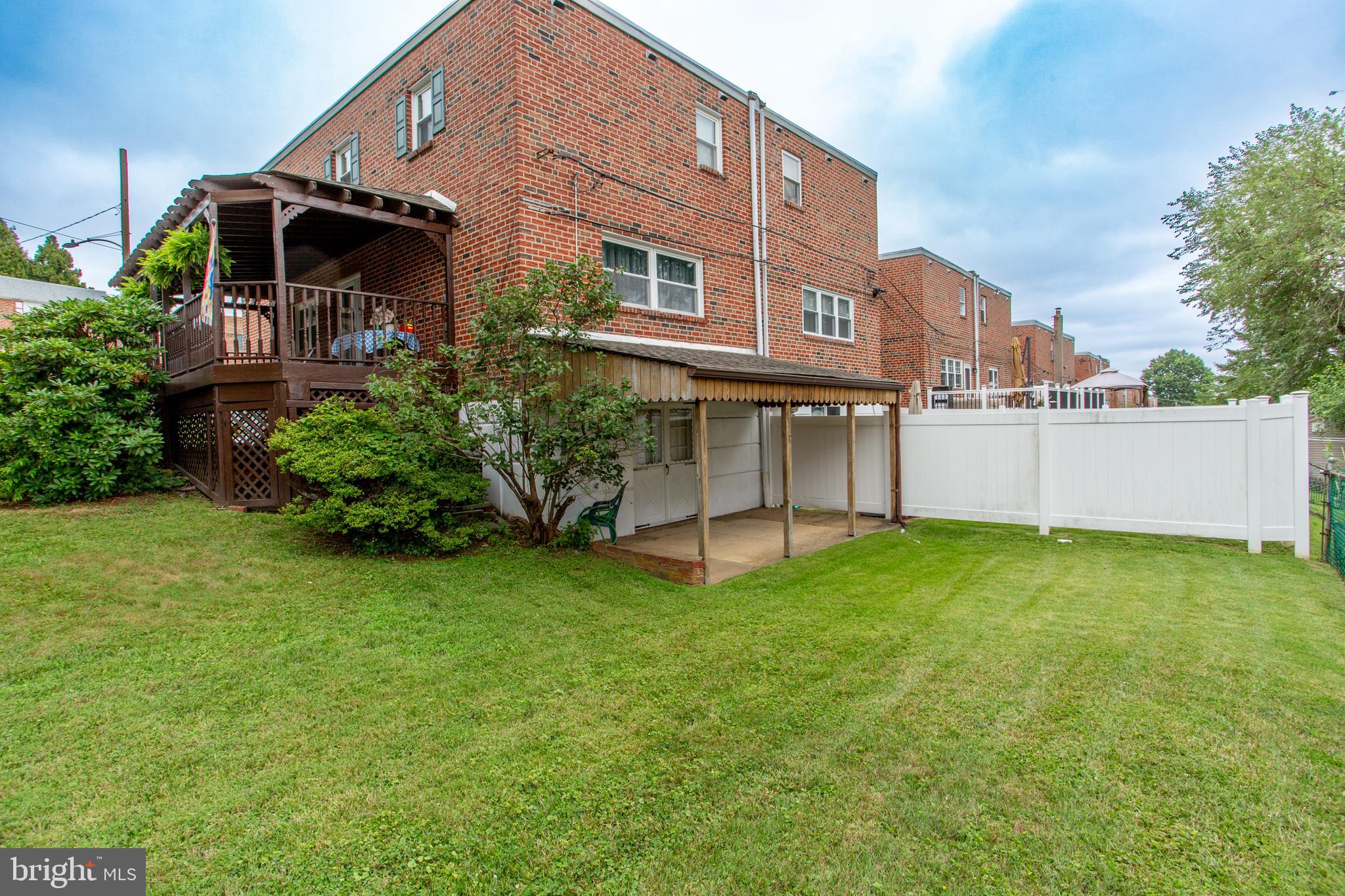 FOX CHASE - Residential