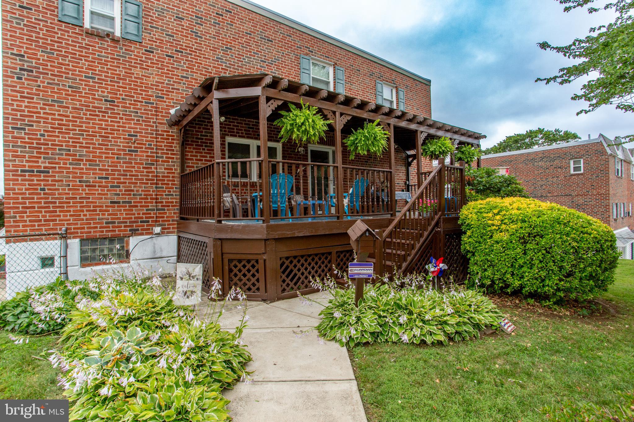 FOX CHASE - Residential