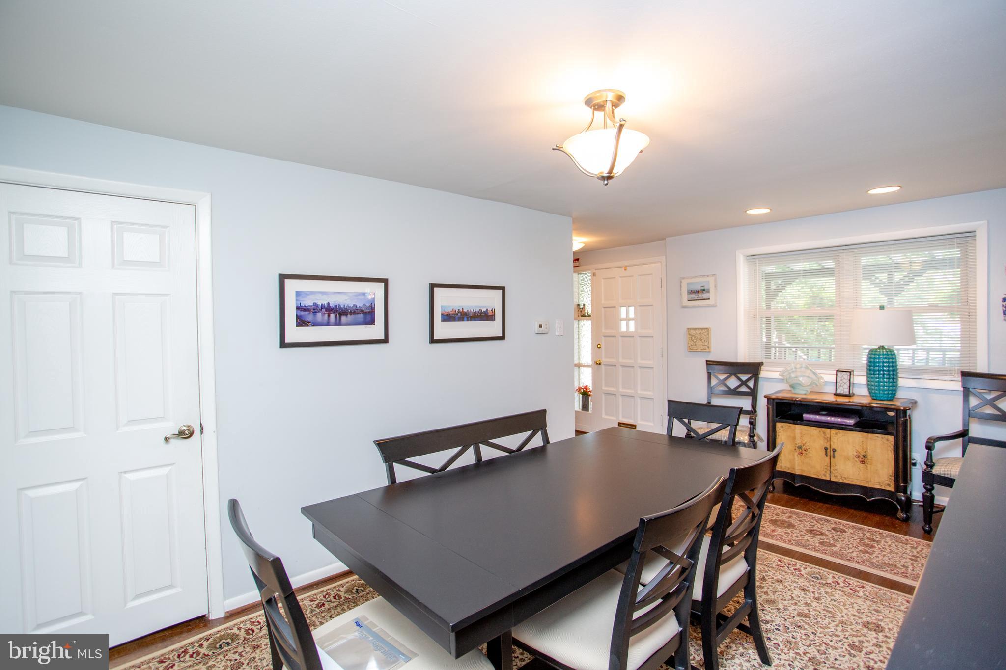 FOX CHASE - Residential