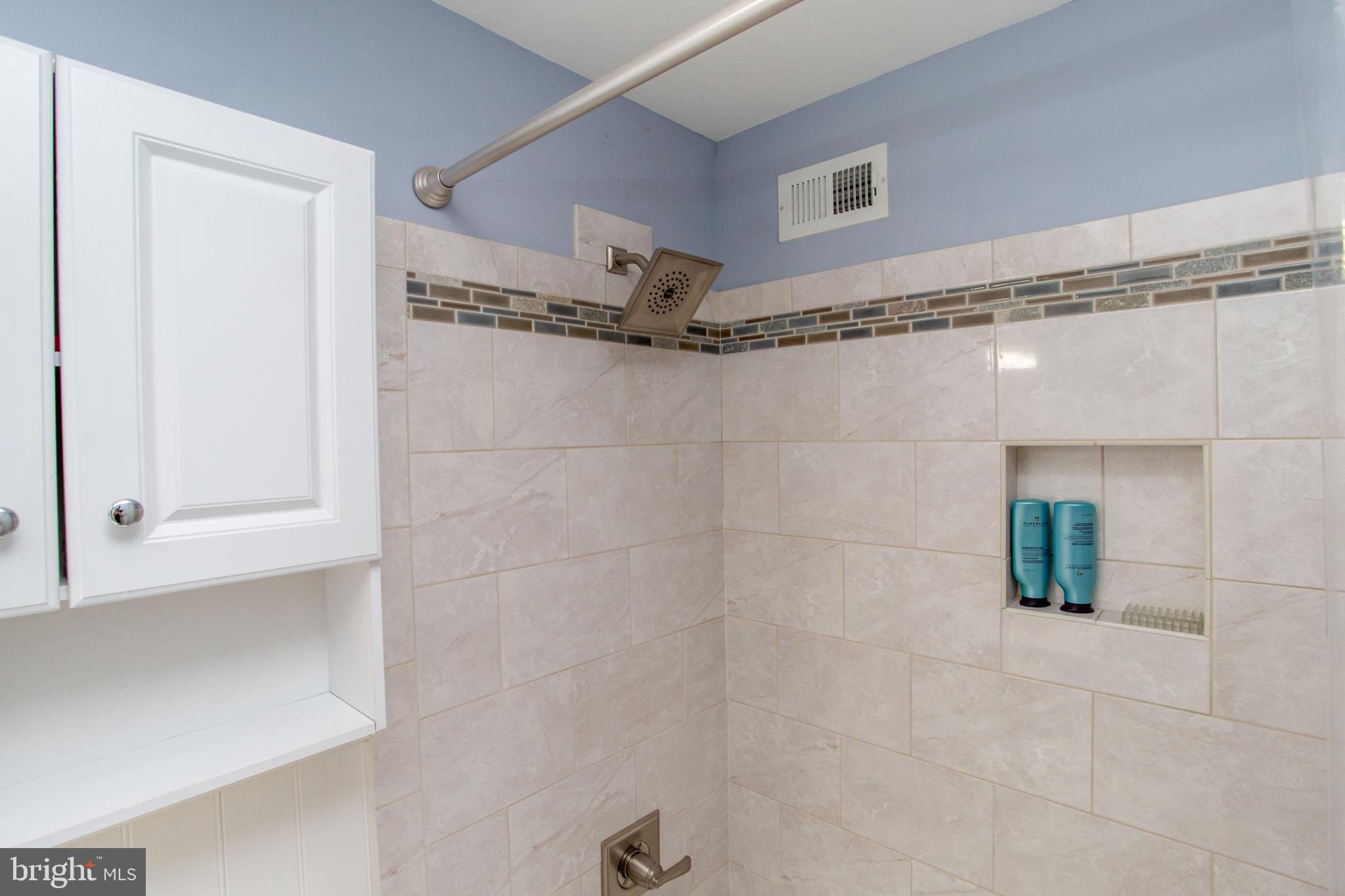 FOX CHASE - Residential