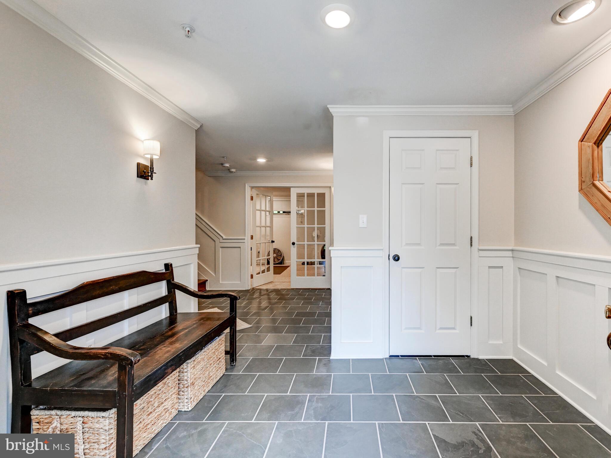 SUMMIT CHASE - Residential
