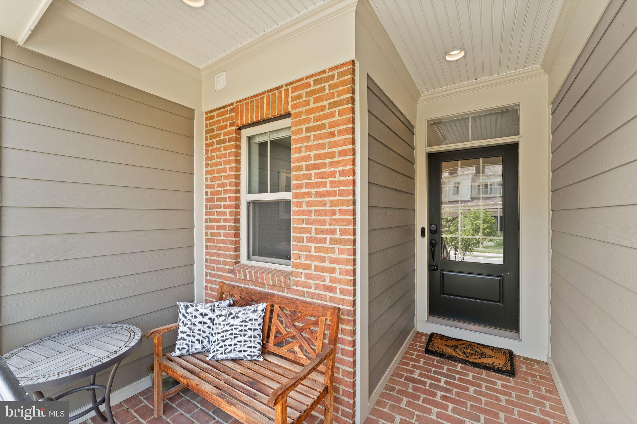 THE VISTAS AT LANSDOWNE - Residential