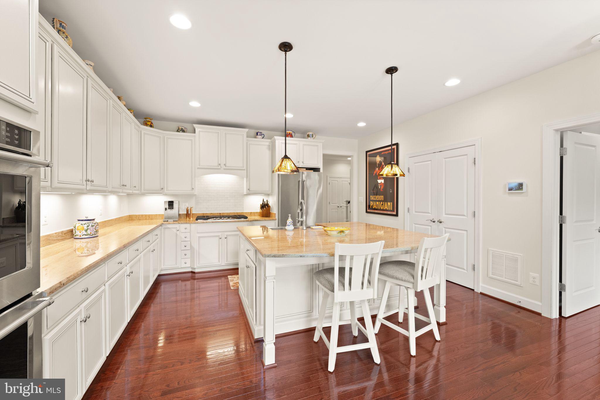 THE VISTAS AT LANSDOWNE - Residential