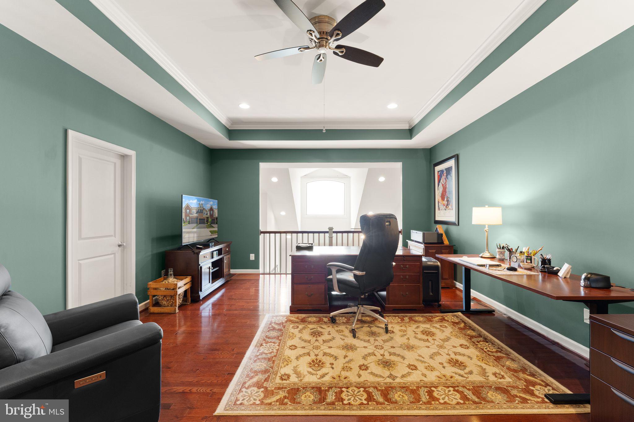 THE VISTAS AT LANSDOWNE - Residential