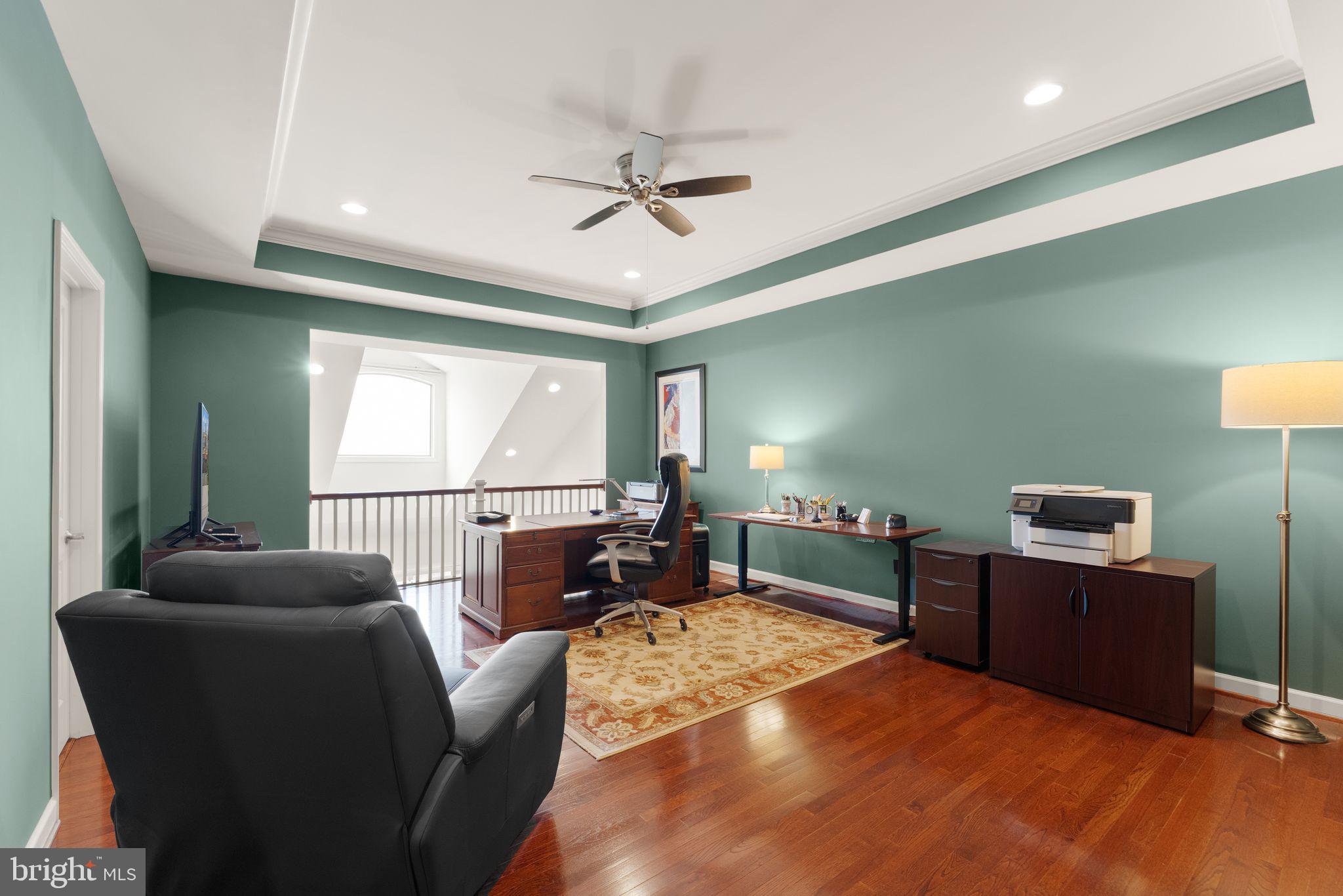 THE VISTAS AT LANSDOWNE - Residential