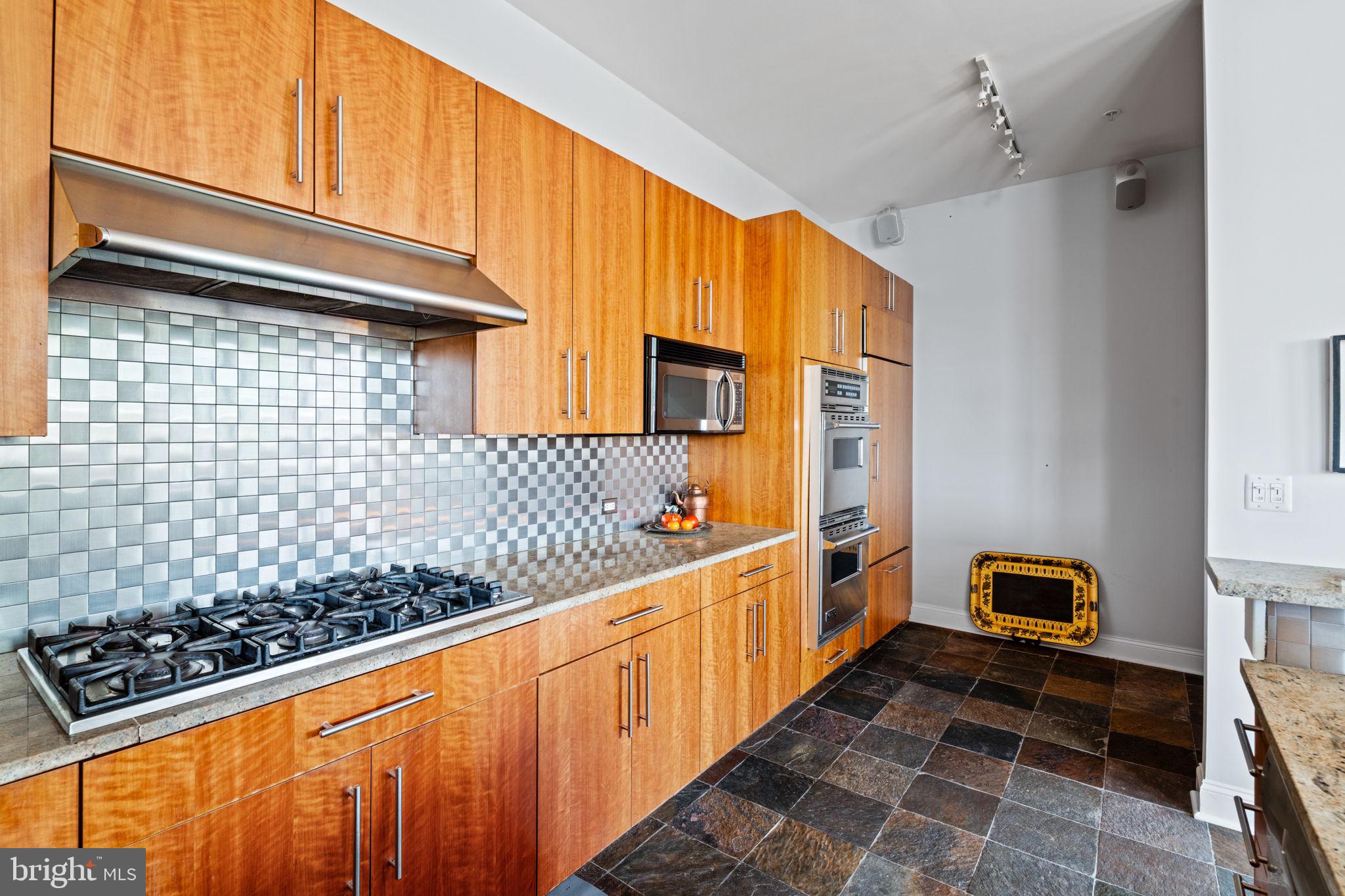 FITLER SQUARE - Residential