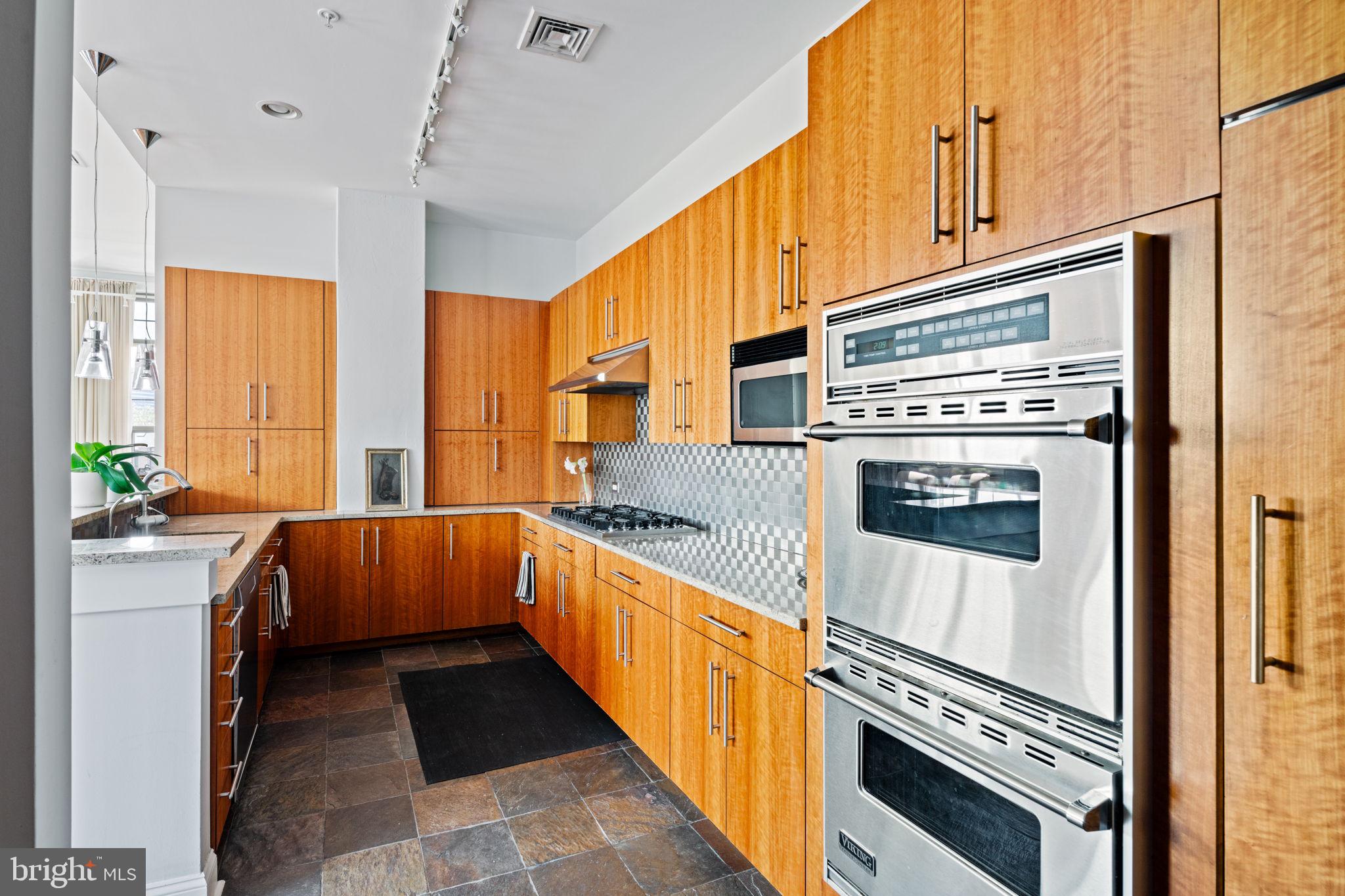 FITLER SQUARE - Residential