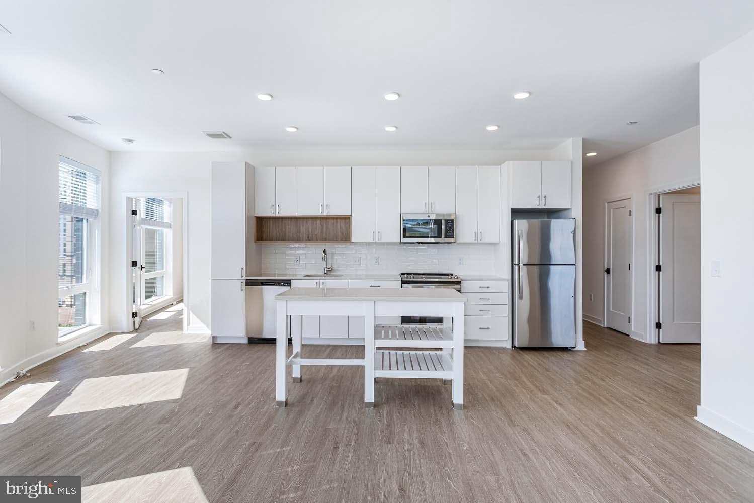 OLD TOWN NORTH - Residential Lease