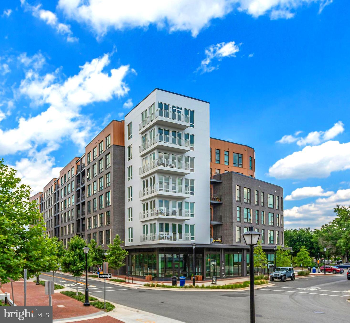 OLD TOWN NORTH - Residential Lease