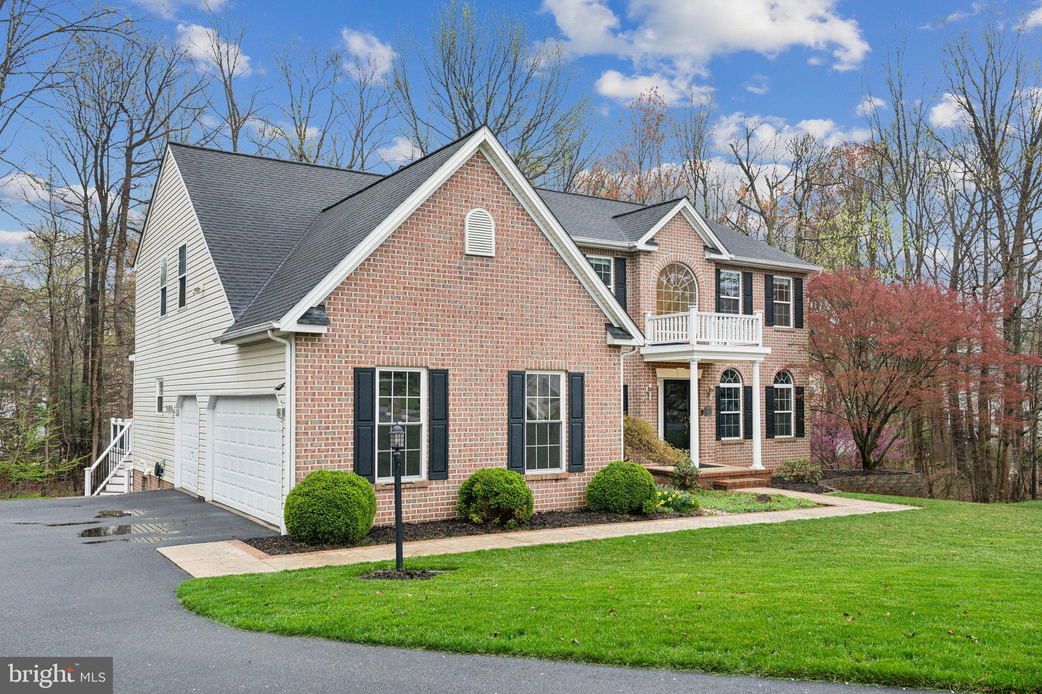 WOODCREST - Residential