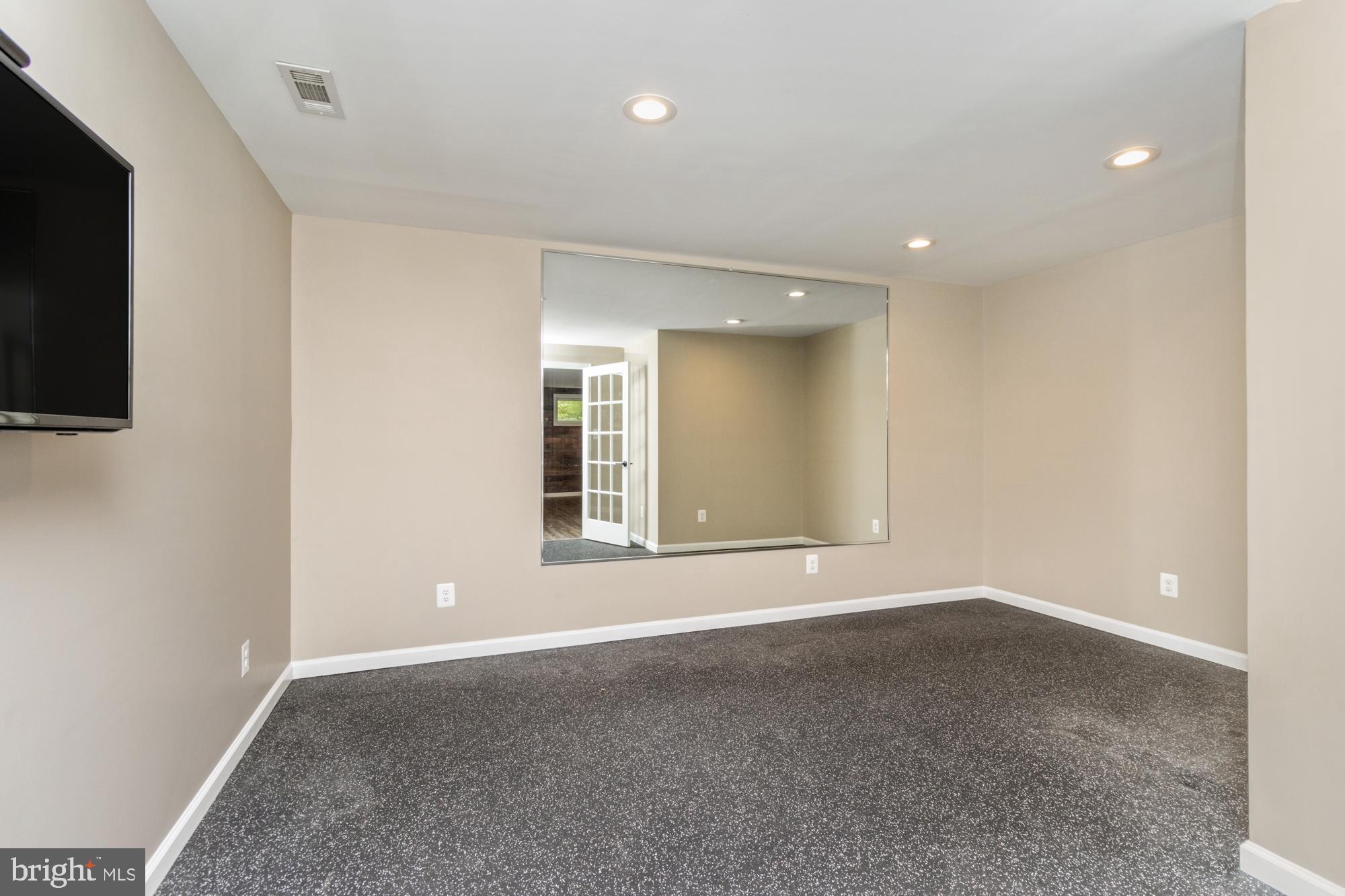WOODCREST - Residential