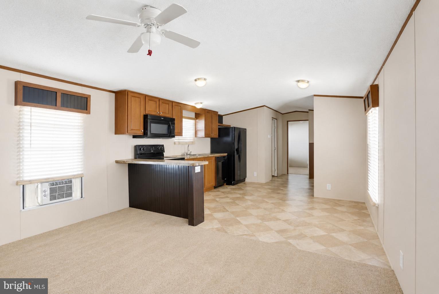 RIO VISTA PLAZA - Residential