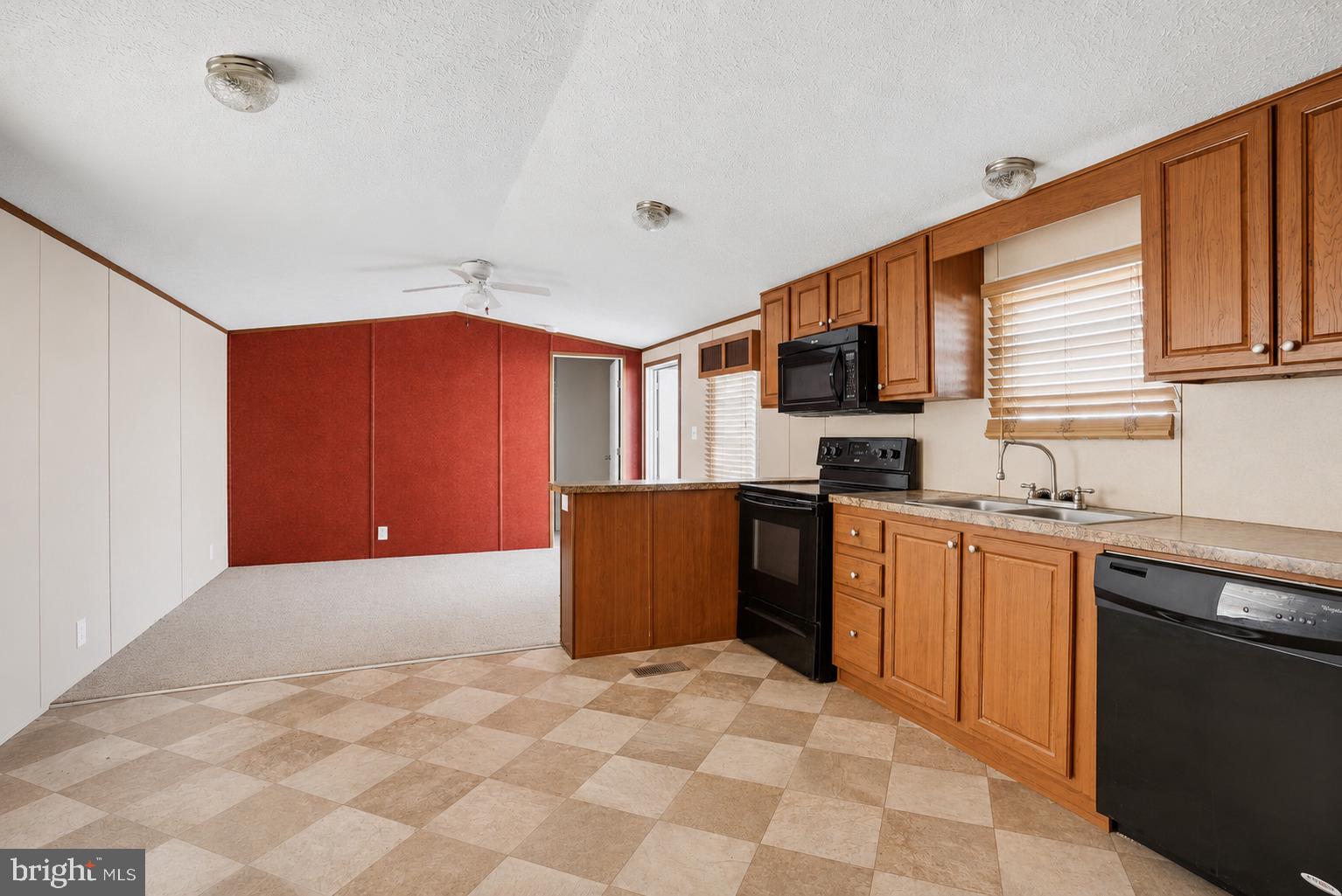 RIO VISTA PLAZA - Residential