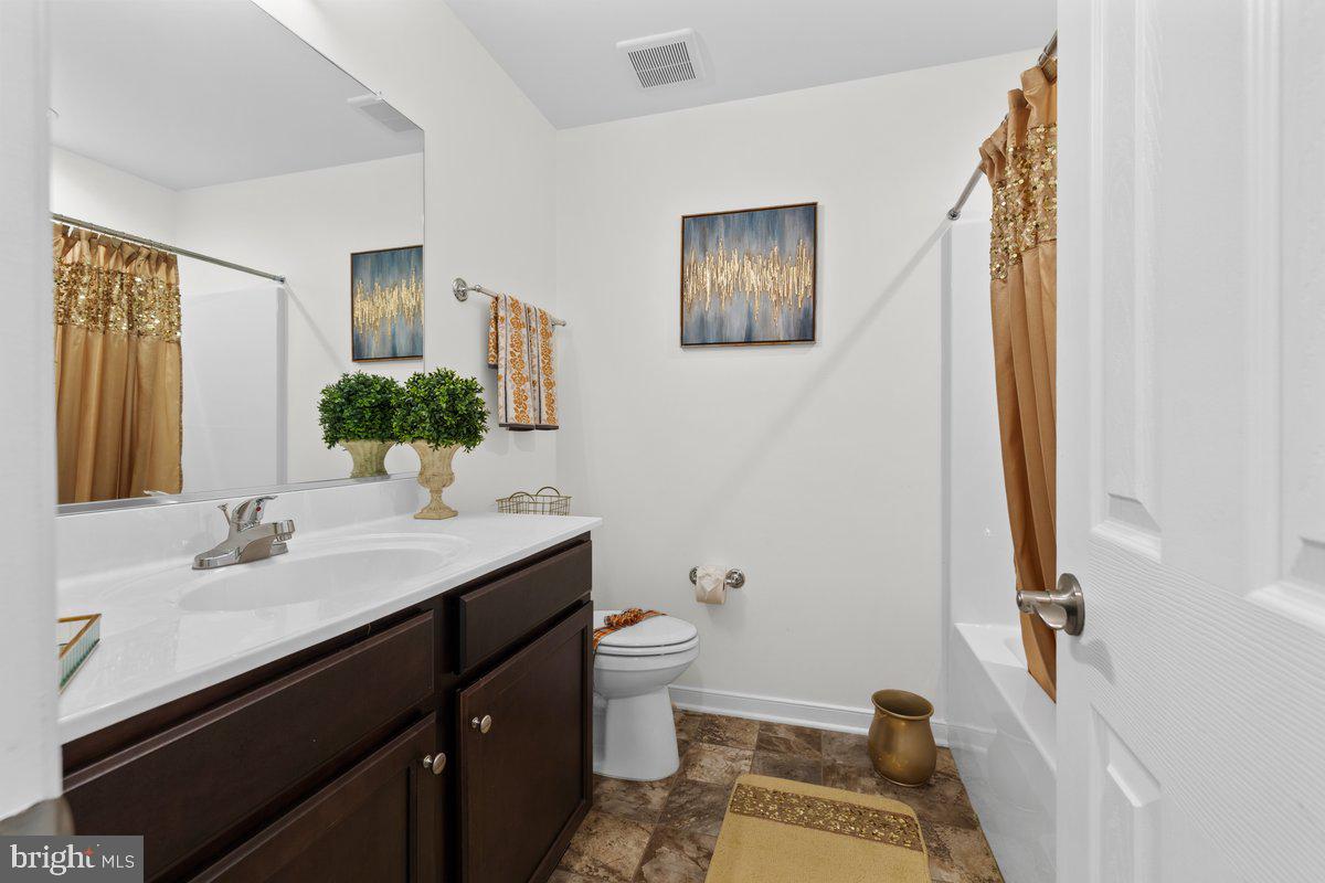 CHESTNUT HILLS - Residential
