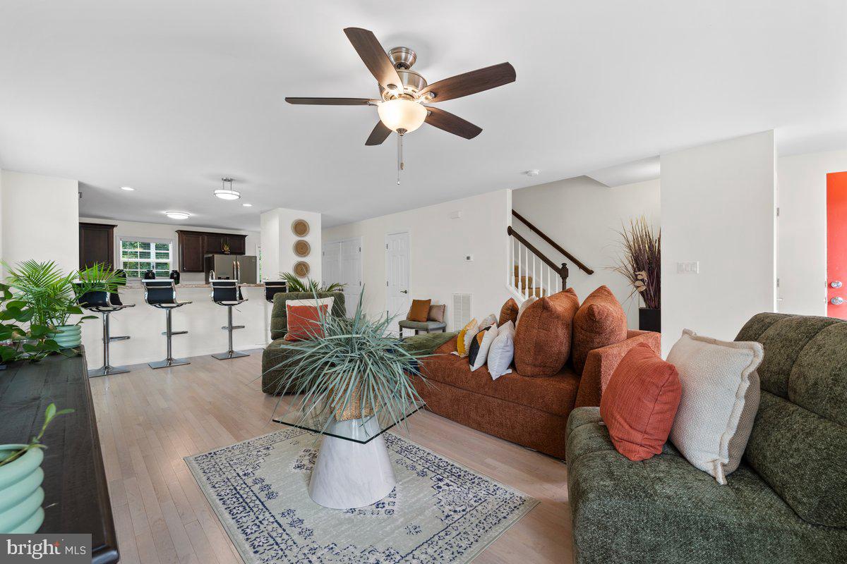 CHESTNUT HILLS - Residential