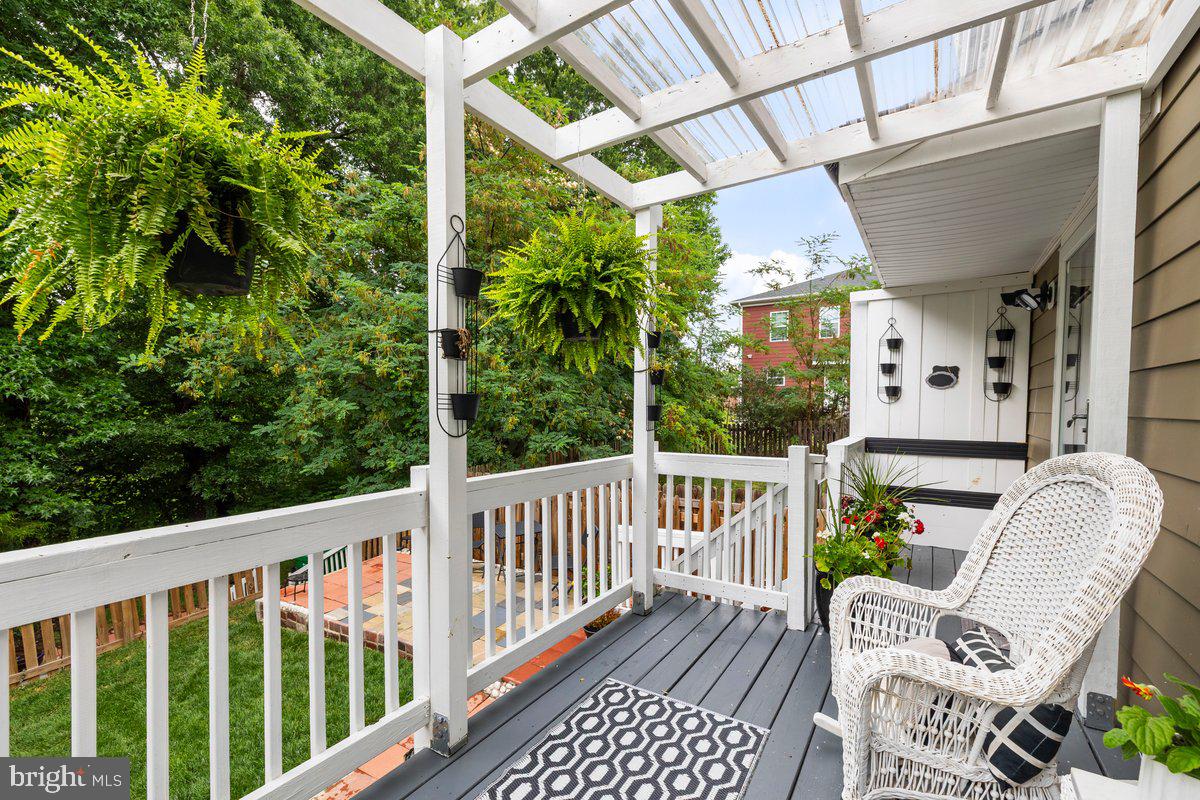 CHESTNUT HILLS - Residential