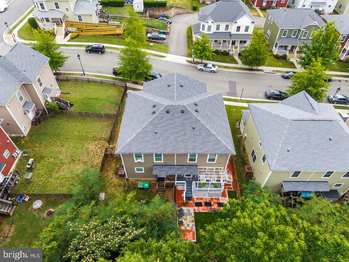 CHESTNUT HILLS - Residential
