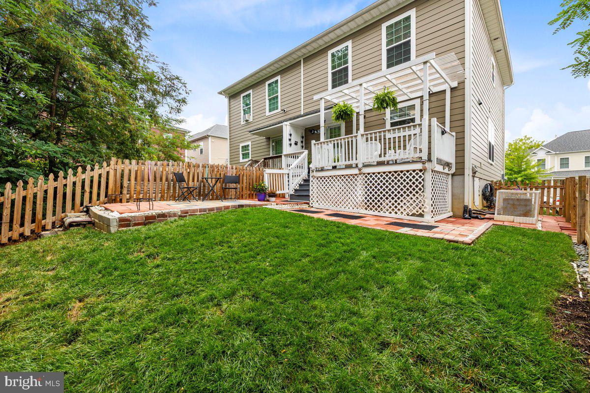 CHESTNUT HILLS - Residential
