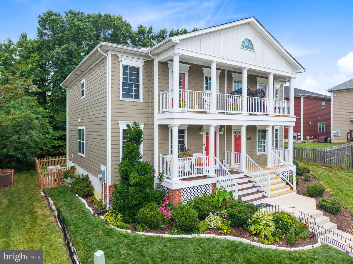 CHESTNUT HILLS - Residential