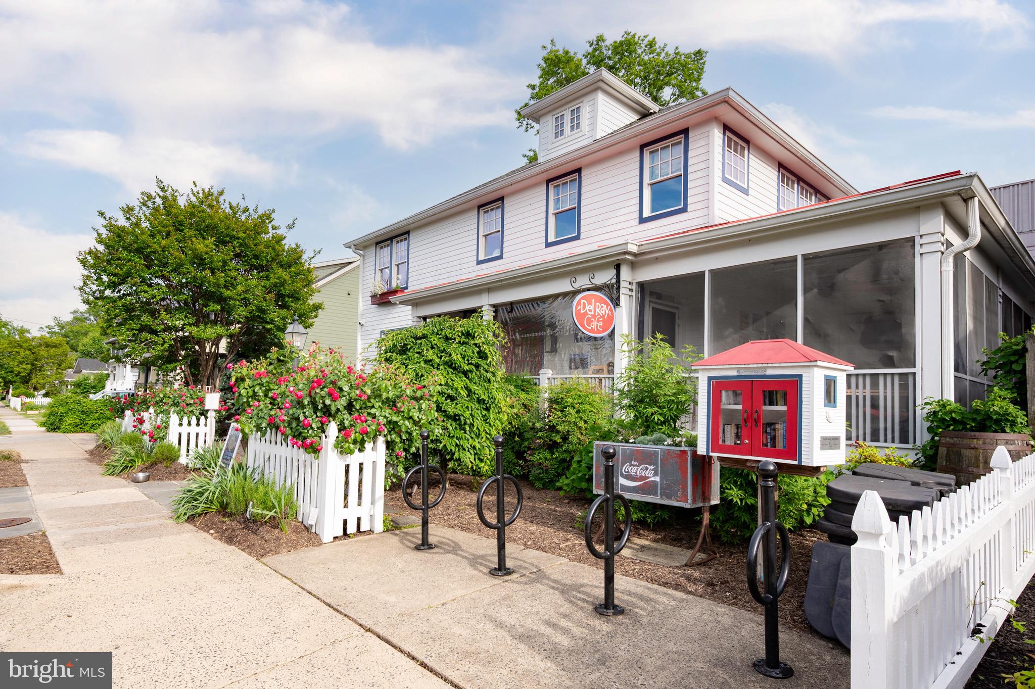 WARWICK VILLAGE - Residential Lease