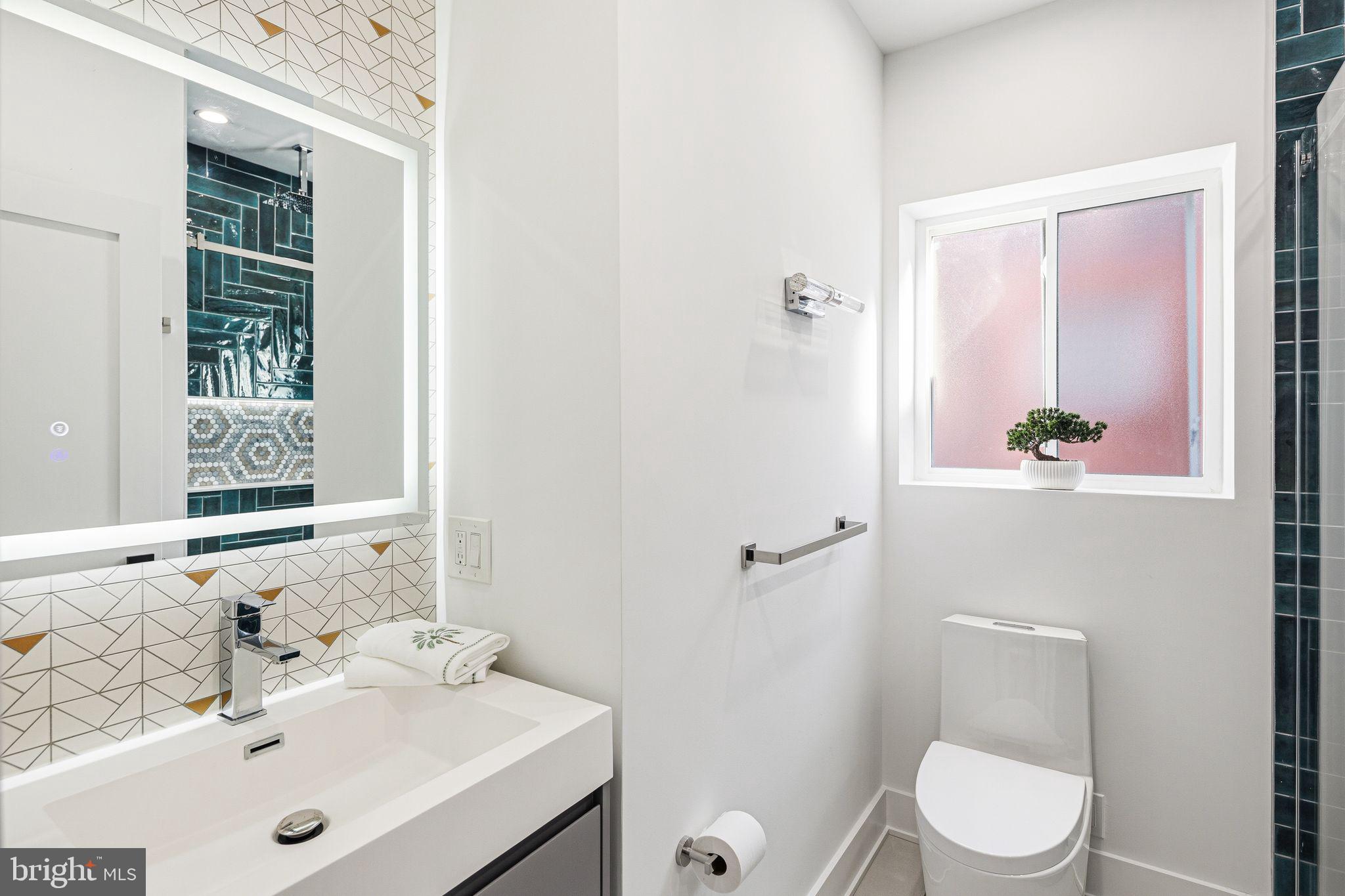 PORT RICHMOND - Residential