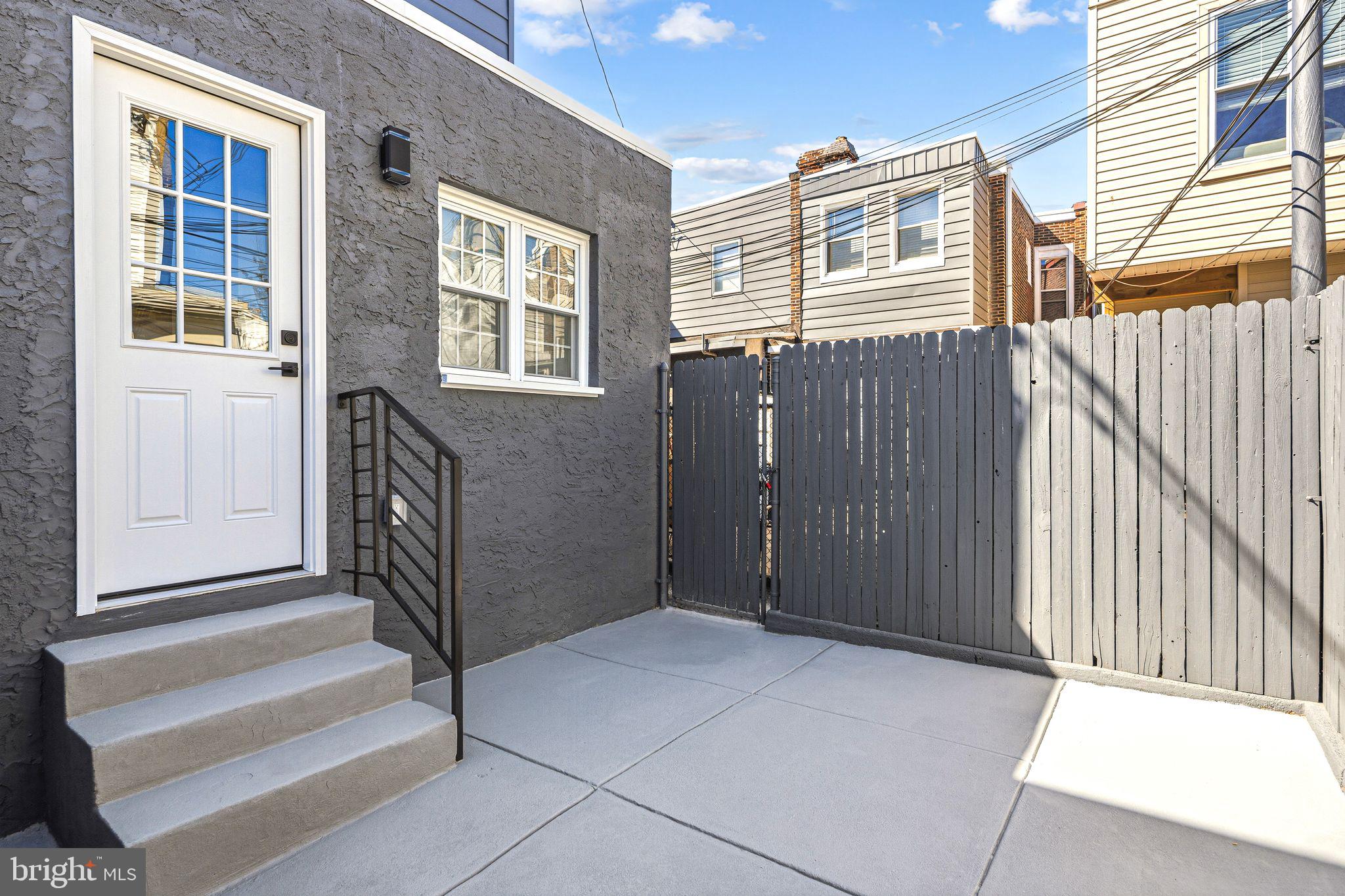 PORT RICHMOND - Residential