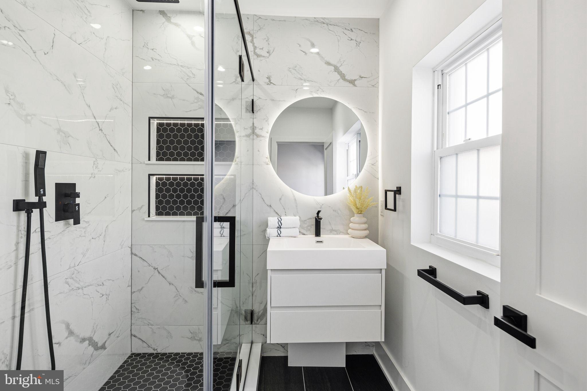 PORT RICHMOND - Residential