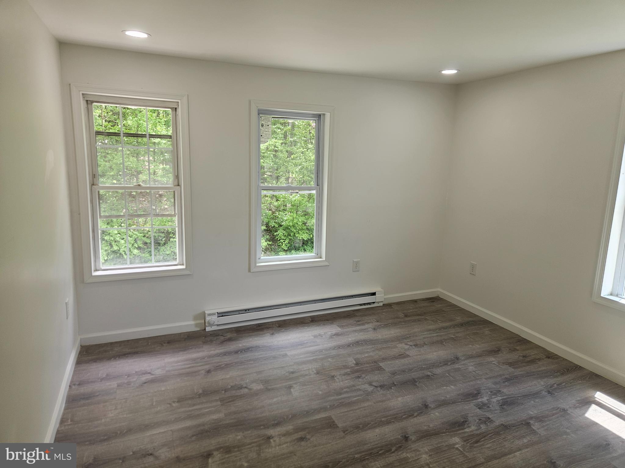BARNESVILLE - Residential