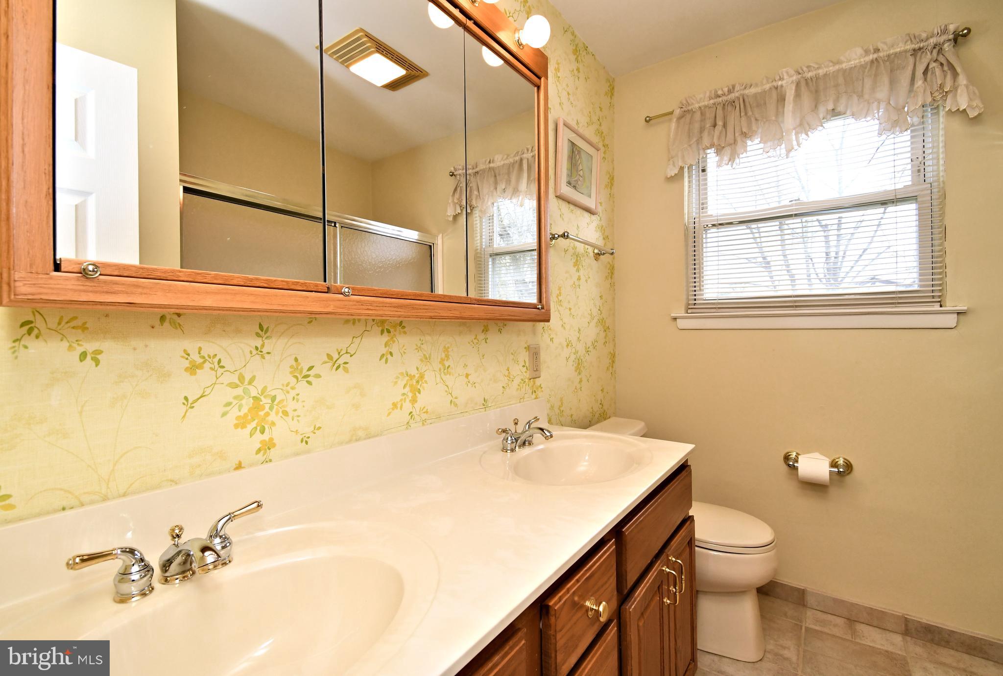 GLEN VIEW PARK - Residential
