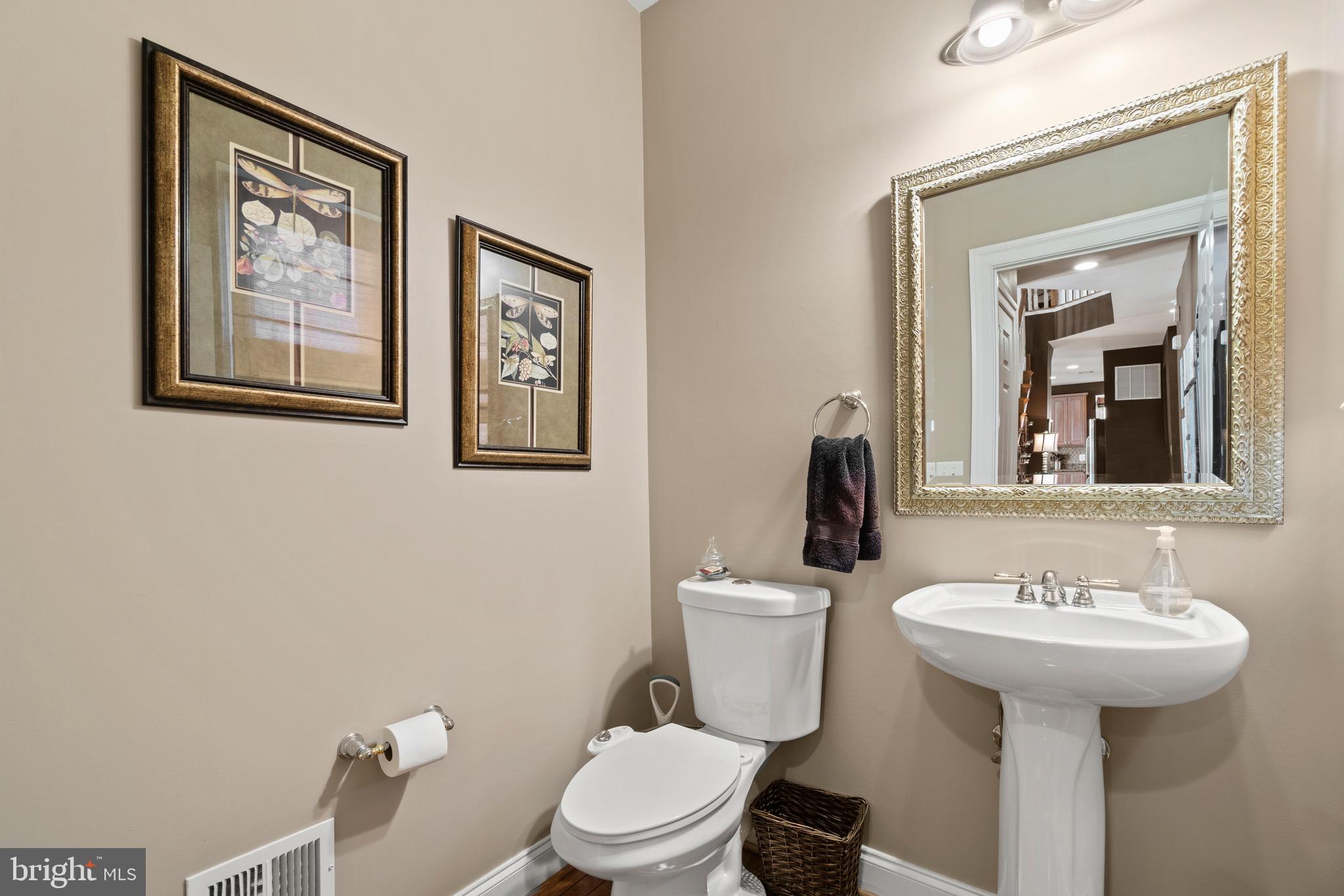 PORT POTOMAC - Residential