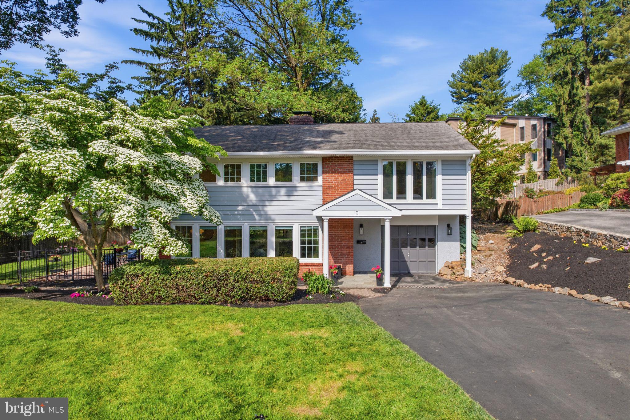 SOUTH WAYNE - Residential