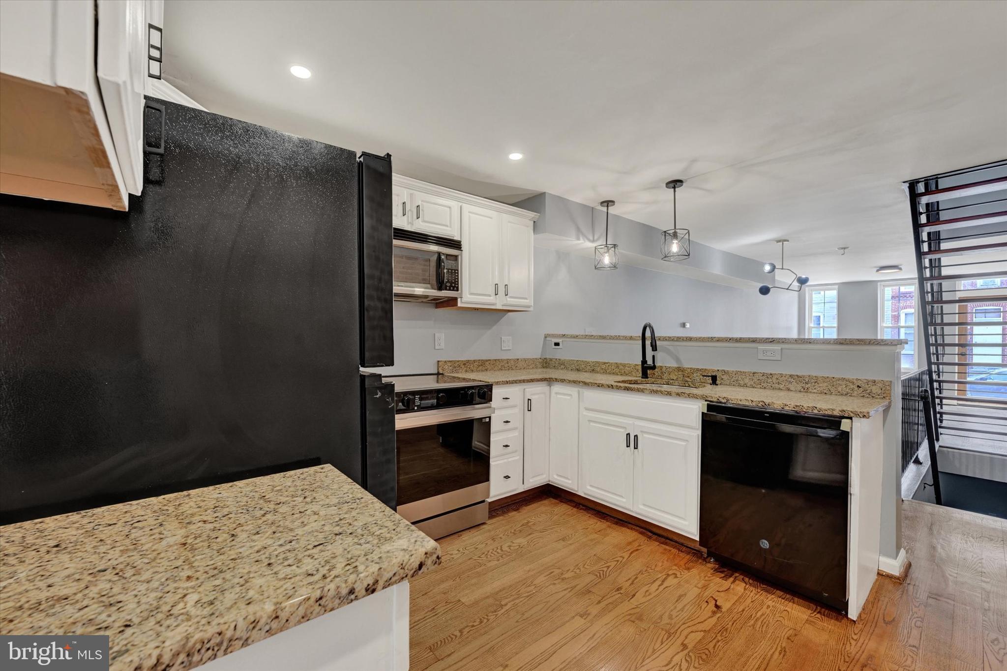 WASHINGTON VILLAGE - Residential
