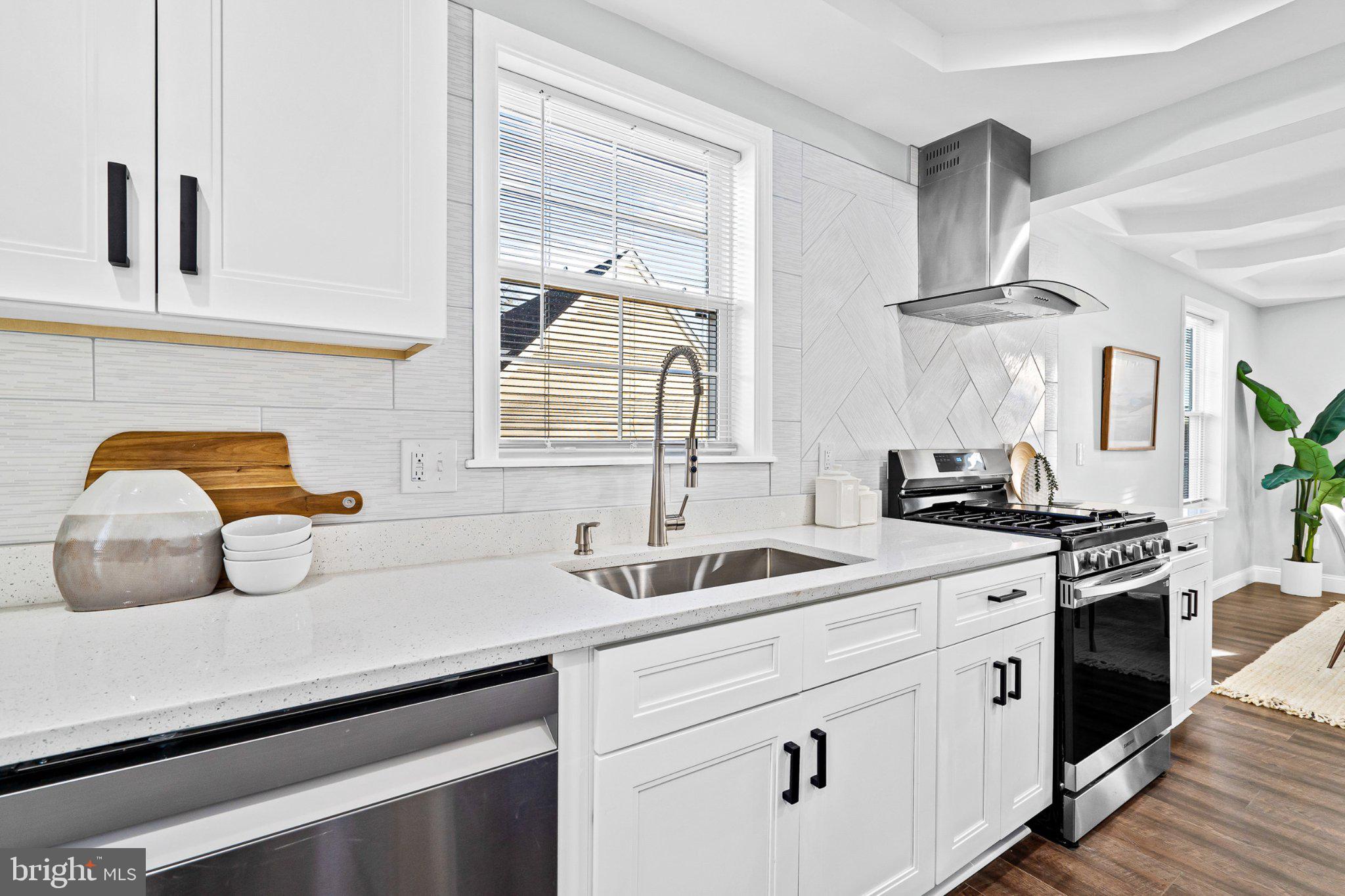 BUCKINGHAM VIEW - Residential