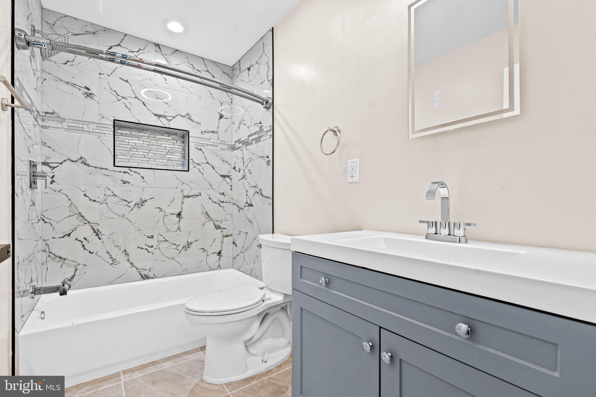 BUCKINGHAM VIEW - Residential